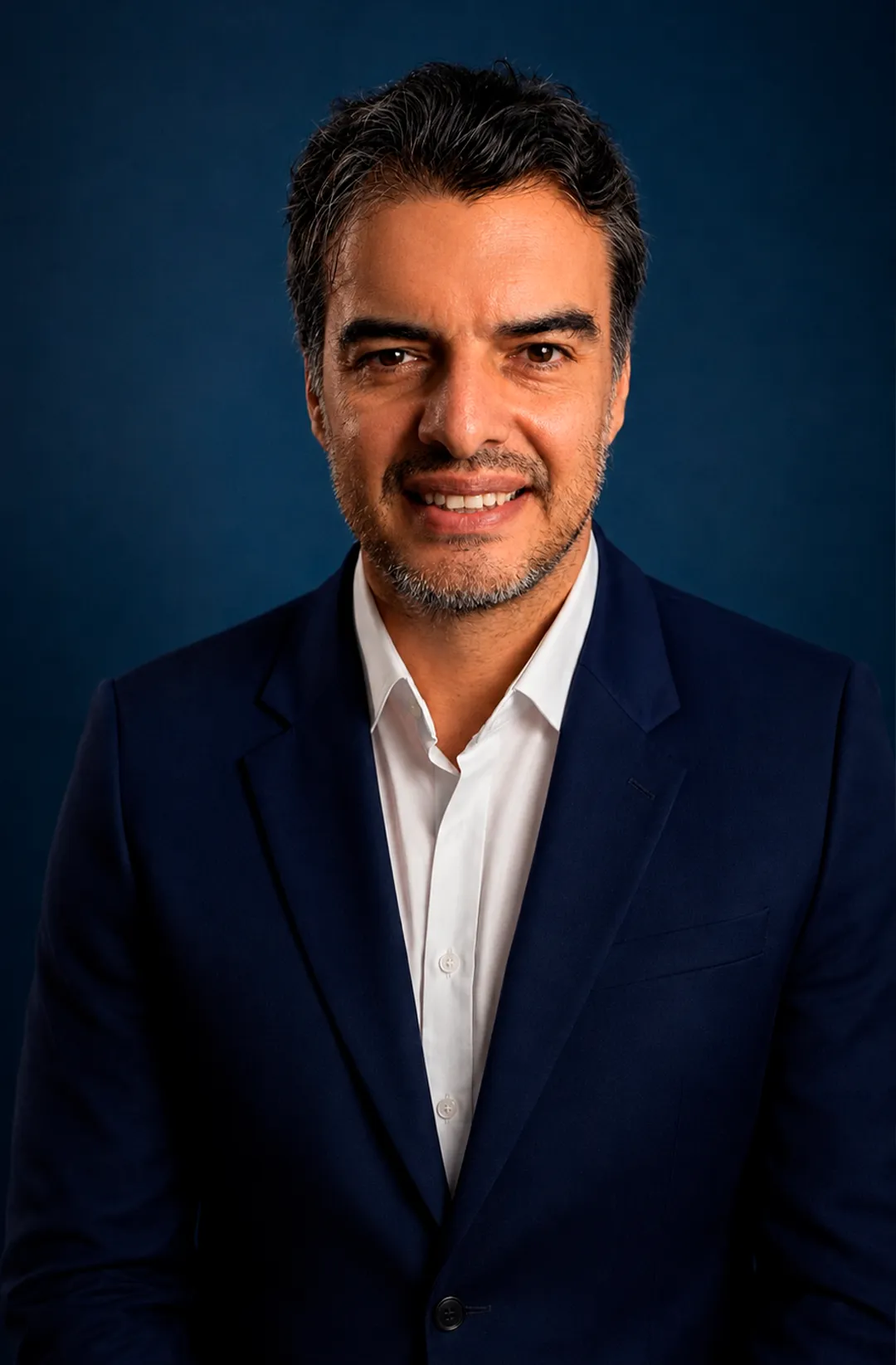 Luis Gustavo Fuzaro, jornalista e apresentador